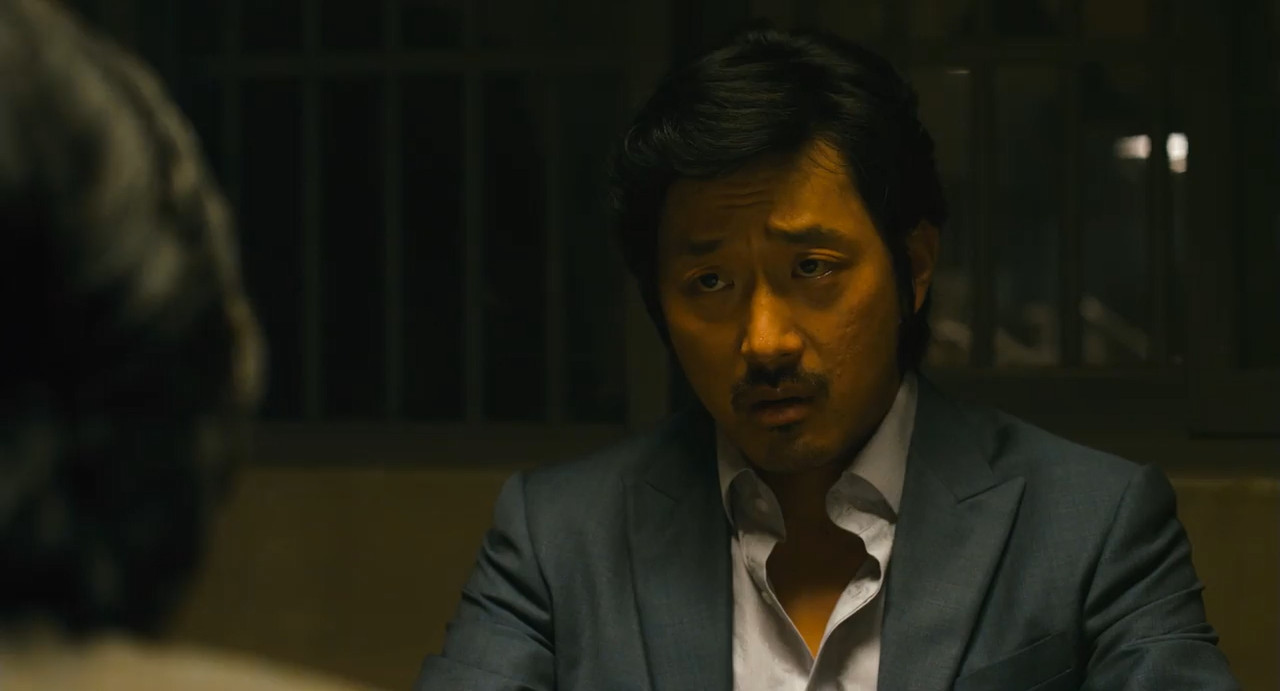 Nameless Gangster 2012 BluRay [Hindi + Korean] 480p 720p ESub Screenshot