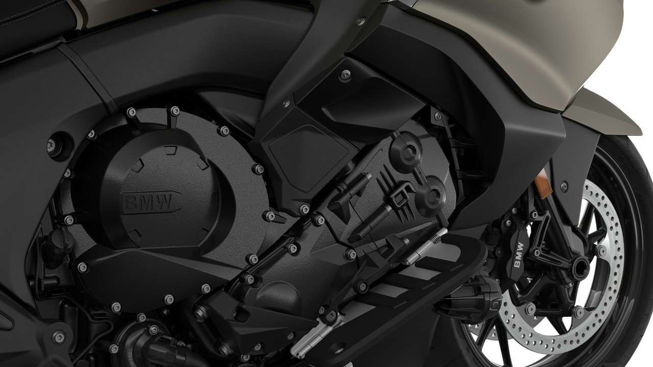 P90440595_highRes_bmw-k-1600-grand-ame