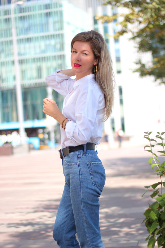 53CEFEEA-09D8-4A34-9B7F-E9D7814594DC