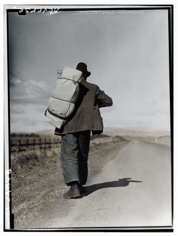 blacknwhite-migrant-worker.jpg