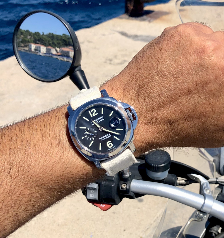 34AF4DB8-F9CB-46D9-B0C9-BFF27811A901