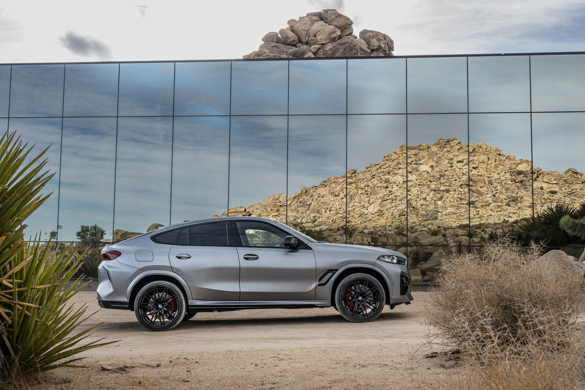 P90495576_highRes_the-new-bmw-x6-m-com