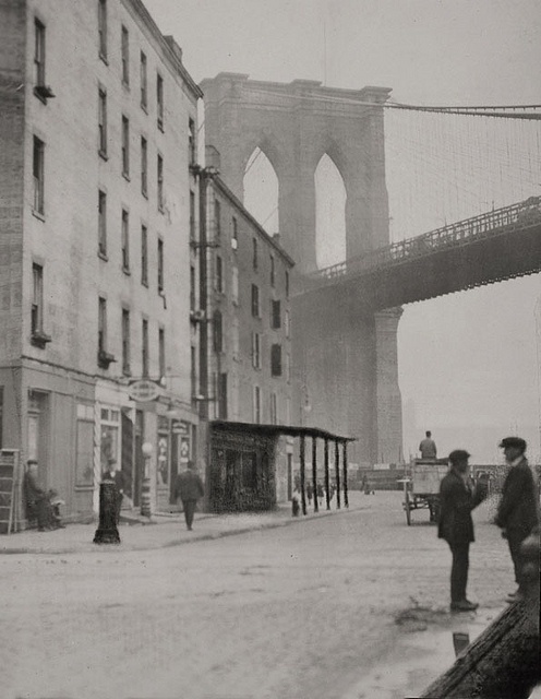 Brooklyn-Bridge-New-York-1921.jpg