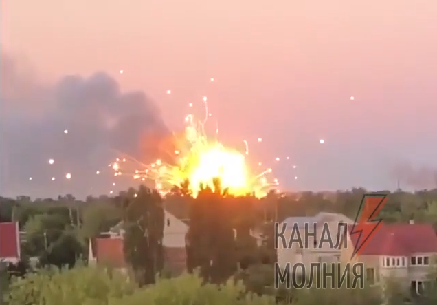 Утро началось с ликвидации складов боеприпасов в Новой Каховке