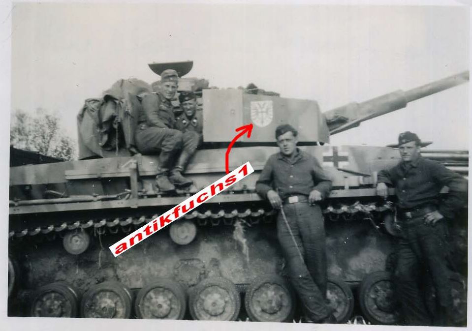 Panzer IV Lang ( MARIA ) mit Wappen des Pz.Rgt