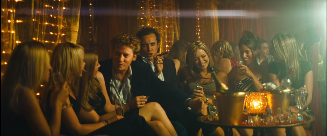 Layer Cake (2004) Multi 1080p BluRay AV1 Opus [AV1D].mkv_snapshot_00.18.36_[2021.01.29_18.27.25]