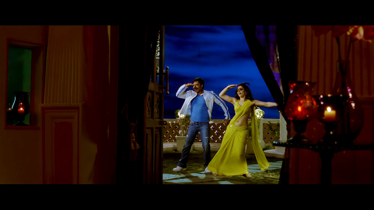 [Image: Tamanna-Hot-Song-From-Himmatwala-Taki-O-...-21-55.jpg]