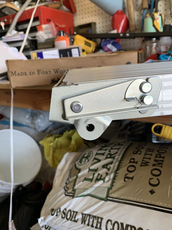 2AD80687-63DE-40D6-8EF8-58433EE10667