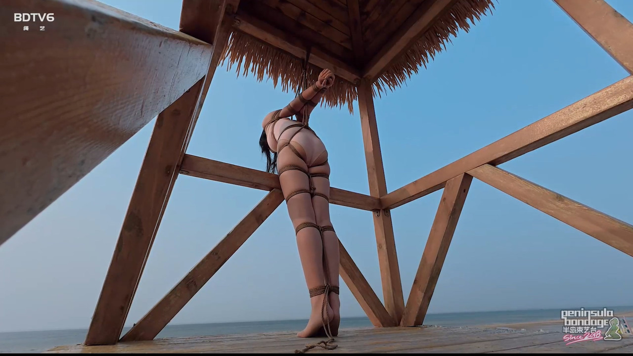 半岛束艺 海滩安全员带给你极致的安全感~佟司.mp4_20250617_130018.979