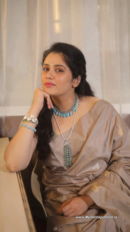 9-Girija-Oak-Beautiful-Look-in-Saree-for-Jewellery-Ad-My-Vantage-Point