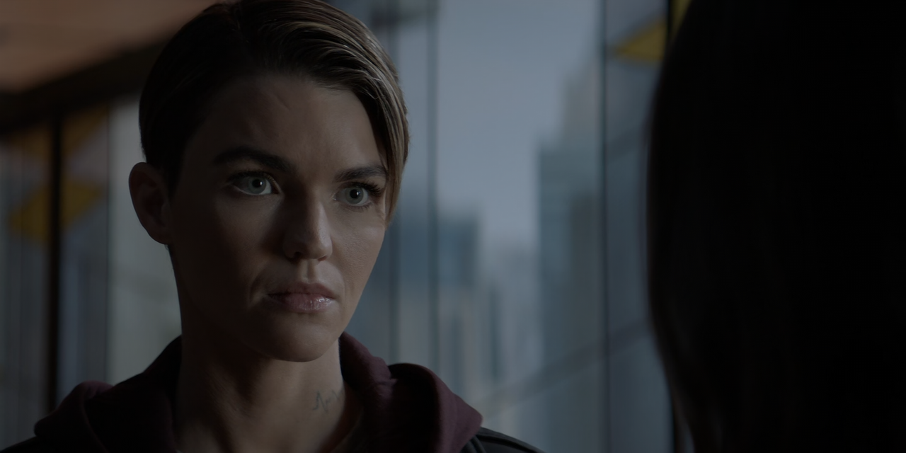 Batwoman.S01E19.A.Secret.Kept.From.All.the.Rest.1080p.10bit.AMZN.WEB-DL.AAC5.1.HEVC-Vyndros.mkv_snap