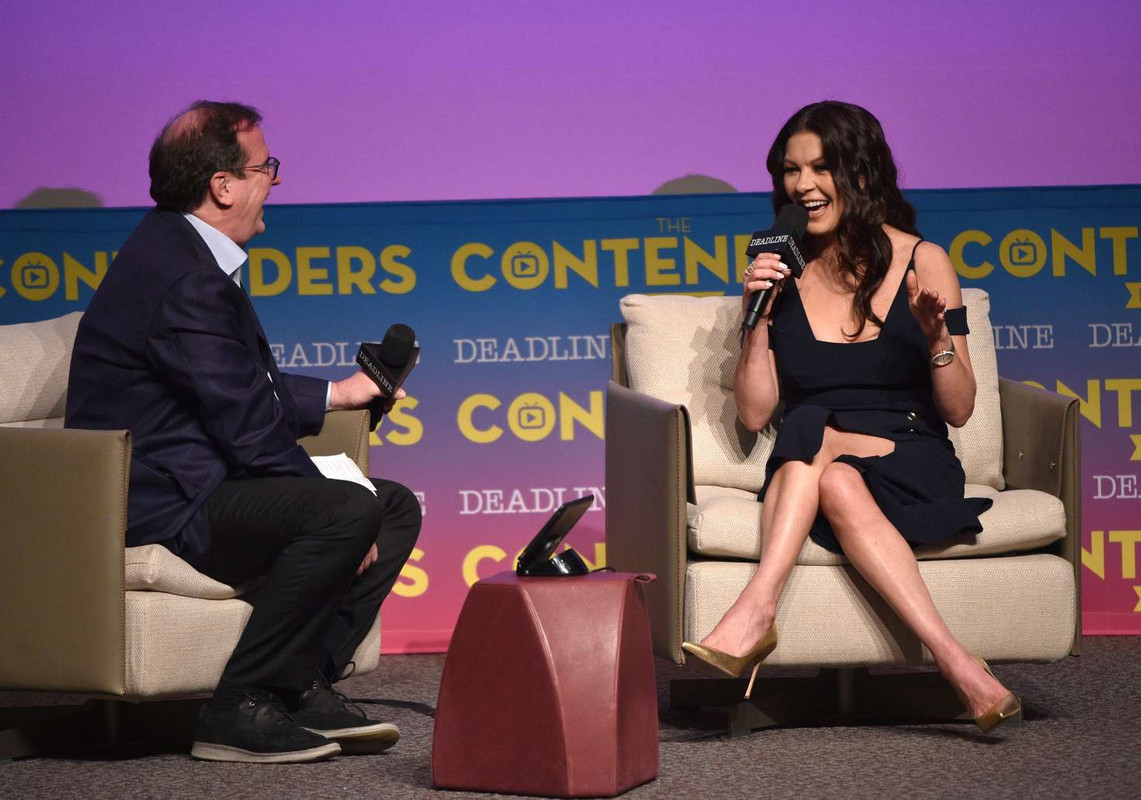 Catherine-Zeta-Jones_-Cocaine-Godmother-Presentation--03