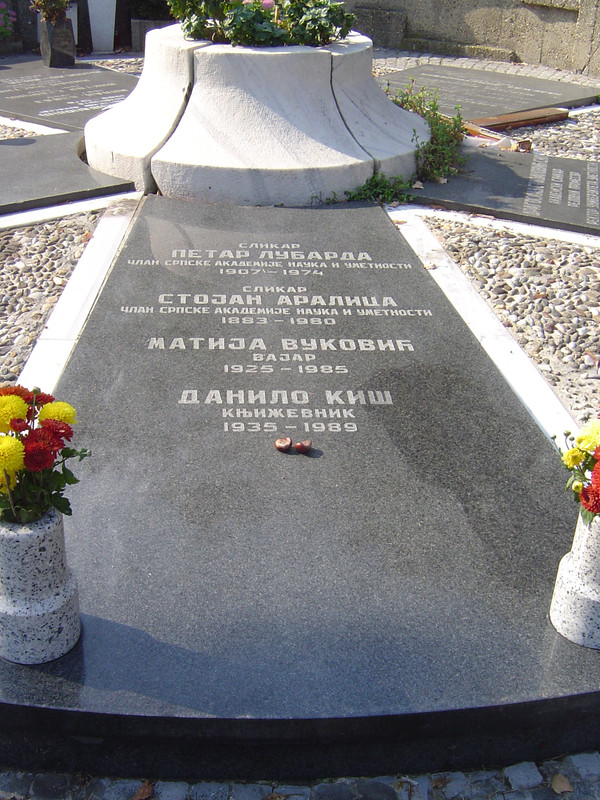 Grob-Ki-a-Vukovi-a-Aralice-Lubarde