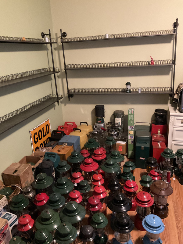 8C94DC1B-17C0-42F1-81A2-C6670A80D5EE