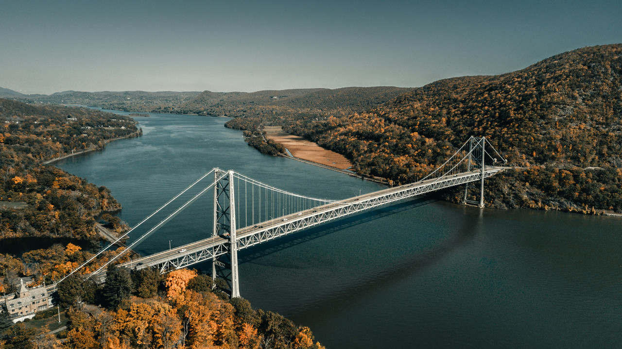 Hudson Valley mountains and river at sunrise