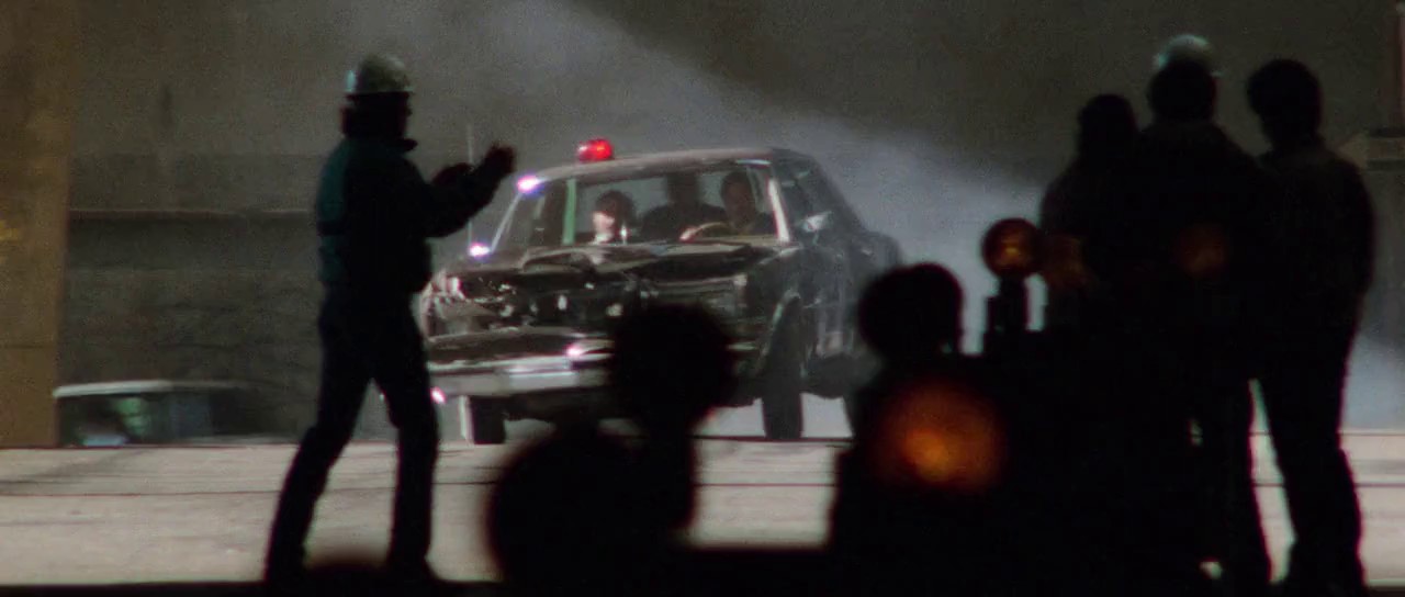 Beverly-Hills-Cop-II-1987-Hindi-English-Blu-Ray-720p-x264-AVC-AAC-6ch-ESub-mkv-0004
