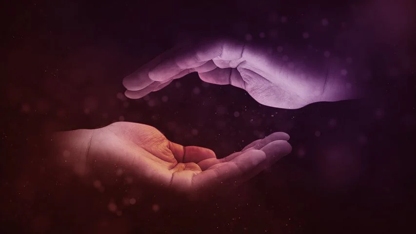 hands-1947915-480.jpg
