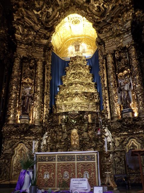 Oporto: Llegada y recorrido hasta Iglesia de las Carmelitas - Portugal: Oporto - Lisboa - Sintra (15)