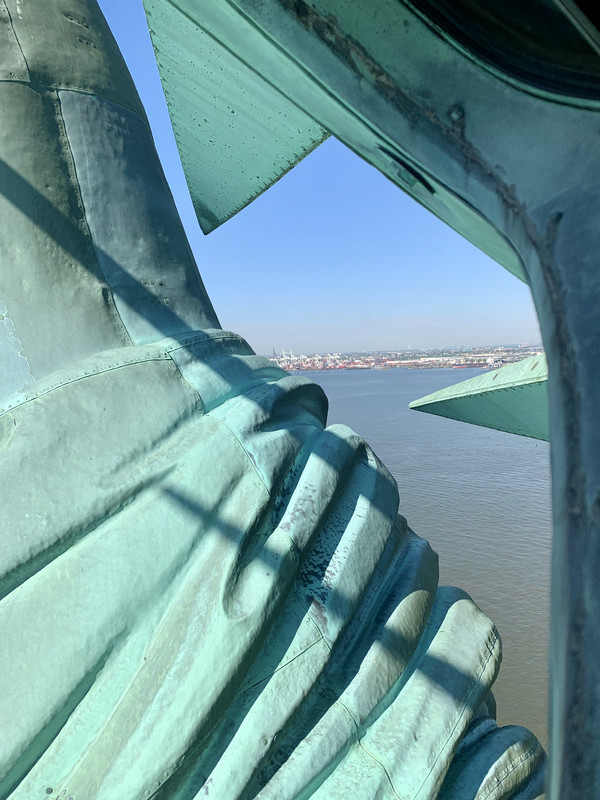 C6BFC869-8DB5-4B7E-85AC-495F8341EF15