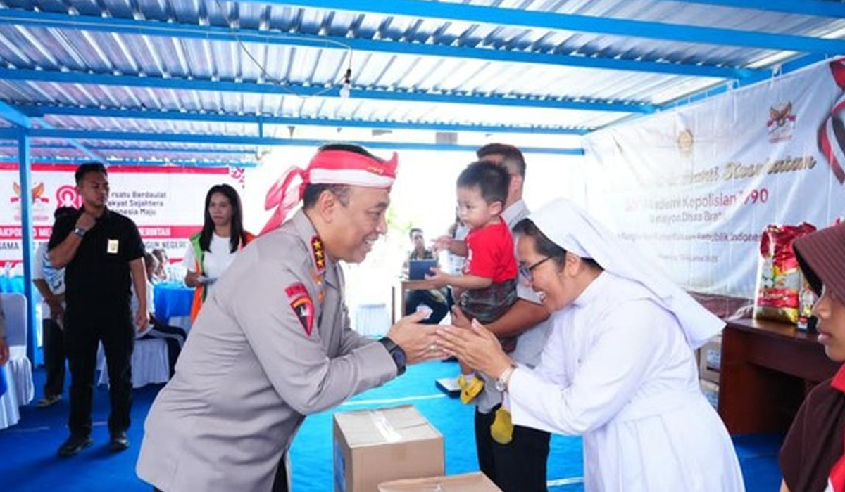 Wakapolri Turun Tangan! Salurkan Bansos ke Biarawati & Lansia Semarang Bikin Haru