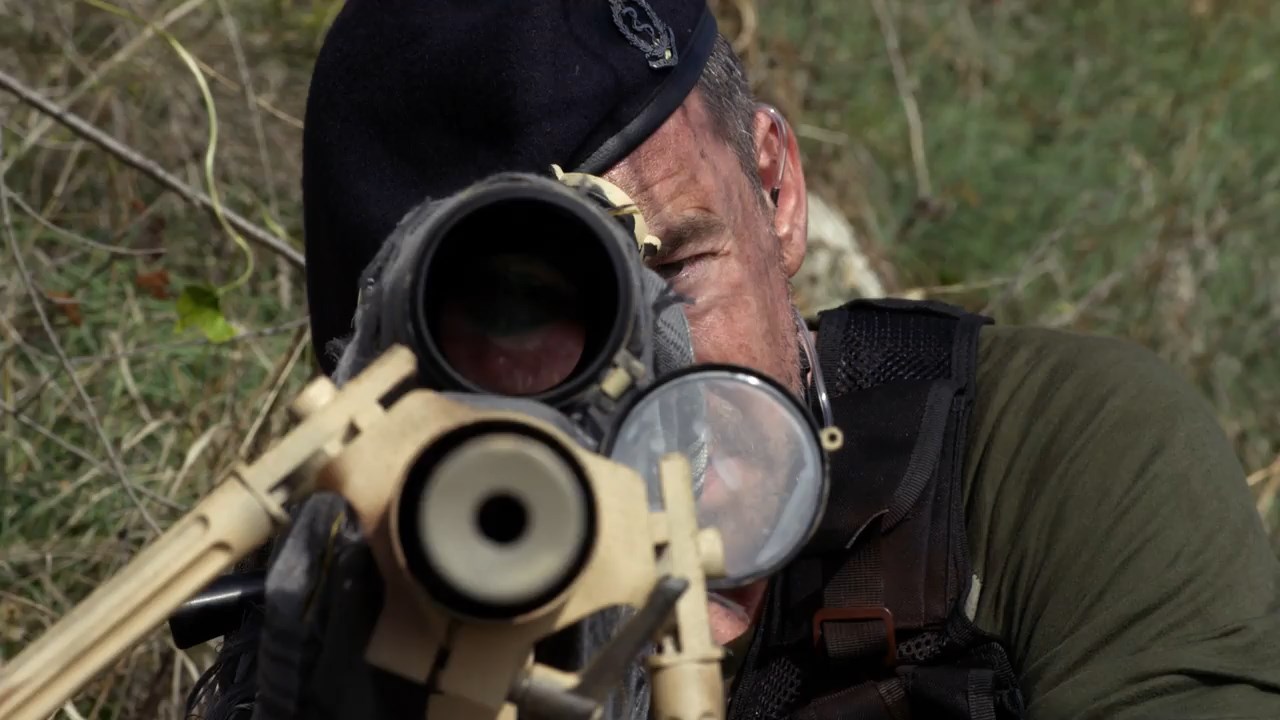 Sniper: Legacy 2014 WebRip [Hindi + English] 480p 720p ESub Screenshot