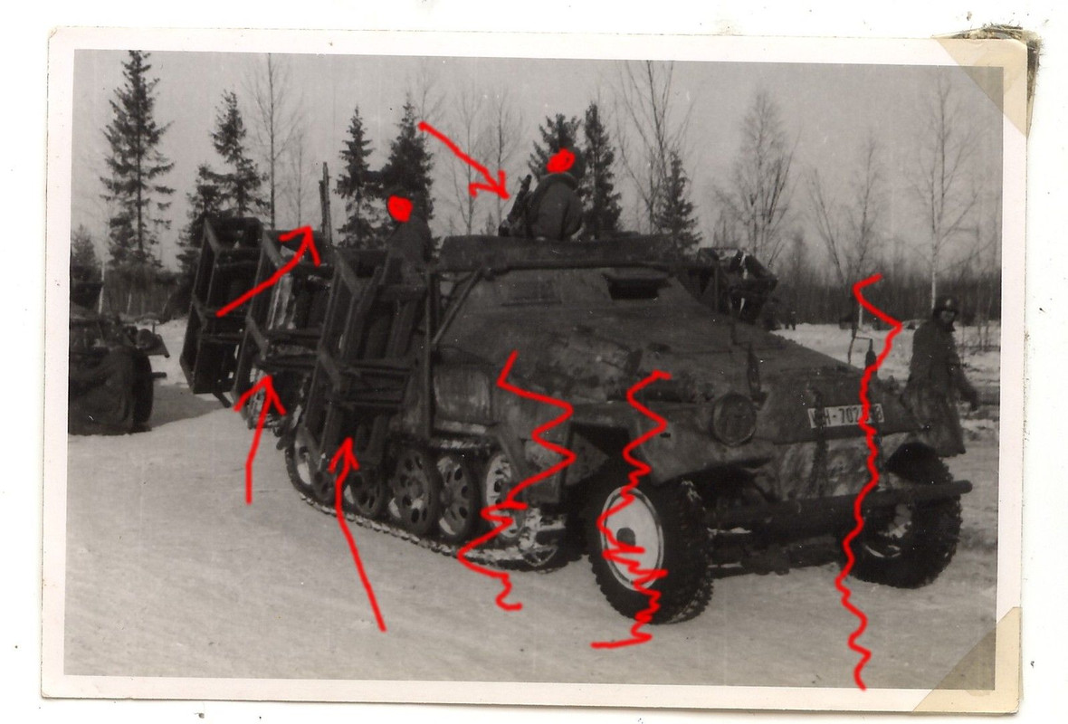 Deutscher Schützen Panzer SdKfz 251 mit Wurfrahm