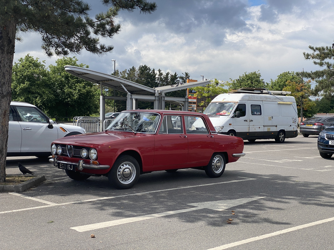 B28F6D2A-E837-4812-8EF5-D5729ECA278E