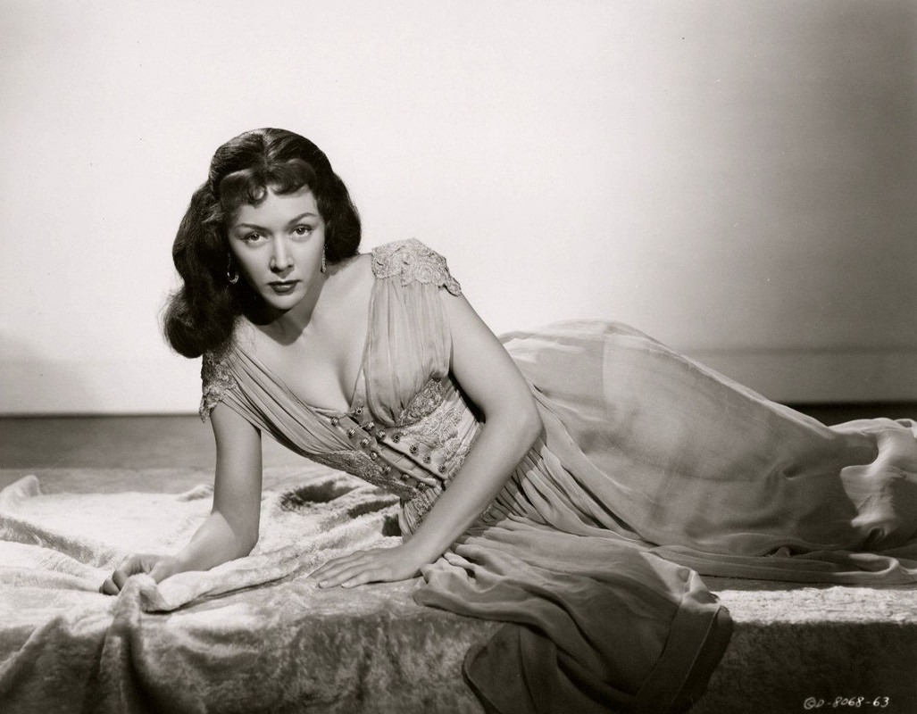 Gloria Grahame_b36