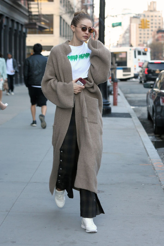 gigi-hadid-out-in-new-york-04-28-2018-0