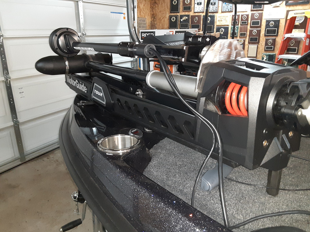 FF8AB626-3D2B-49E8-815B-94890A778A41