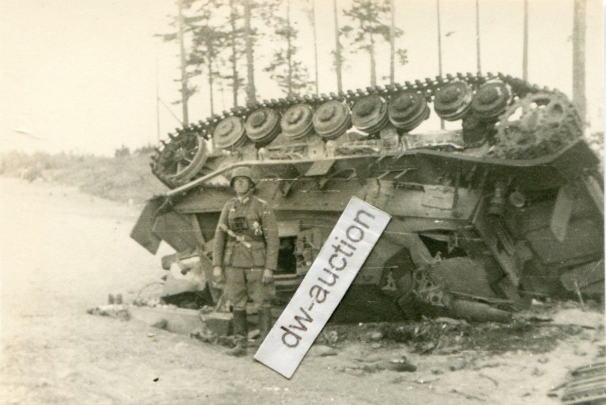 zerstörter dt. Panzer