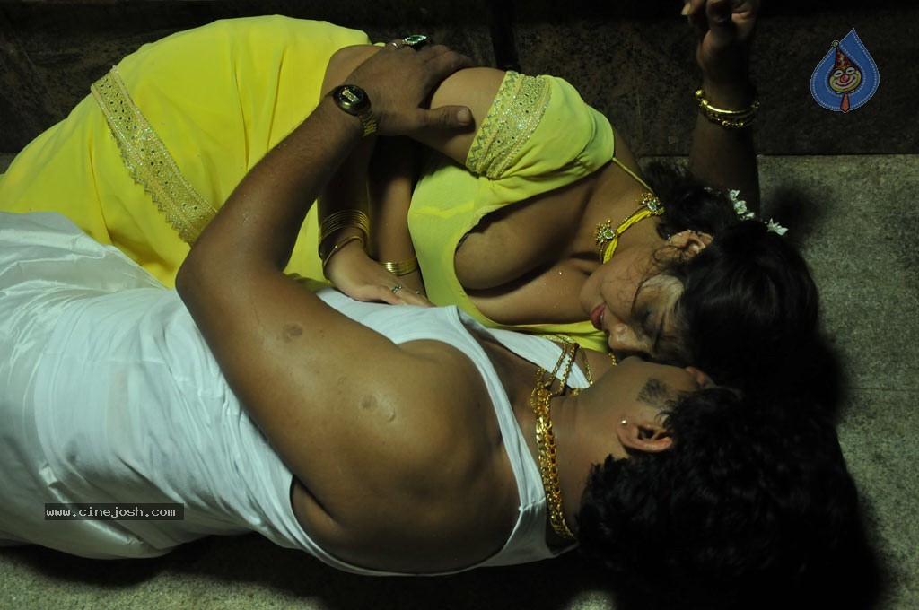 kiliyanthattu thoothukudi 2 tamil movie spicy stills 2706131117 057