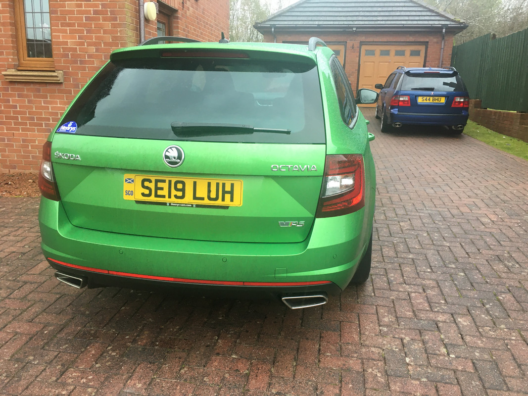 CCD2CCB5-E3BE-4CA9-860F-3744FBB39A91