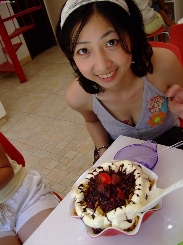 Fresh Grad Girl, Boyfriend fucked during staycation while she is on her internship