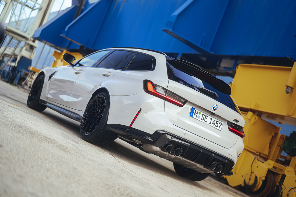 P90468101_highRes_the-first-ever-bmw-m