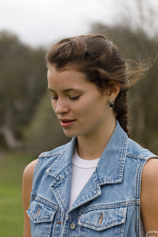 full_037_1432271436142272