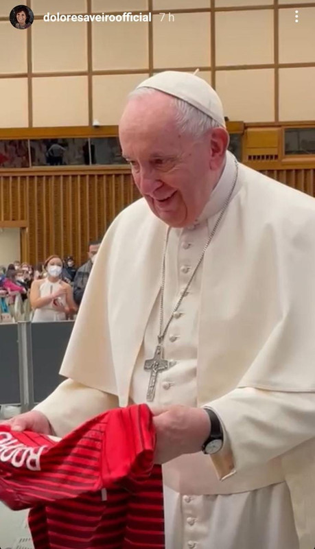 Papa Francisco recibió una playera de Cristiano Ronaldo