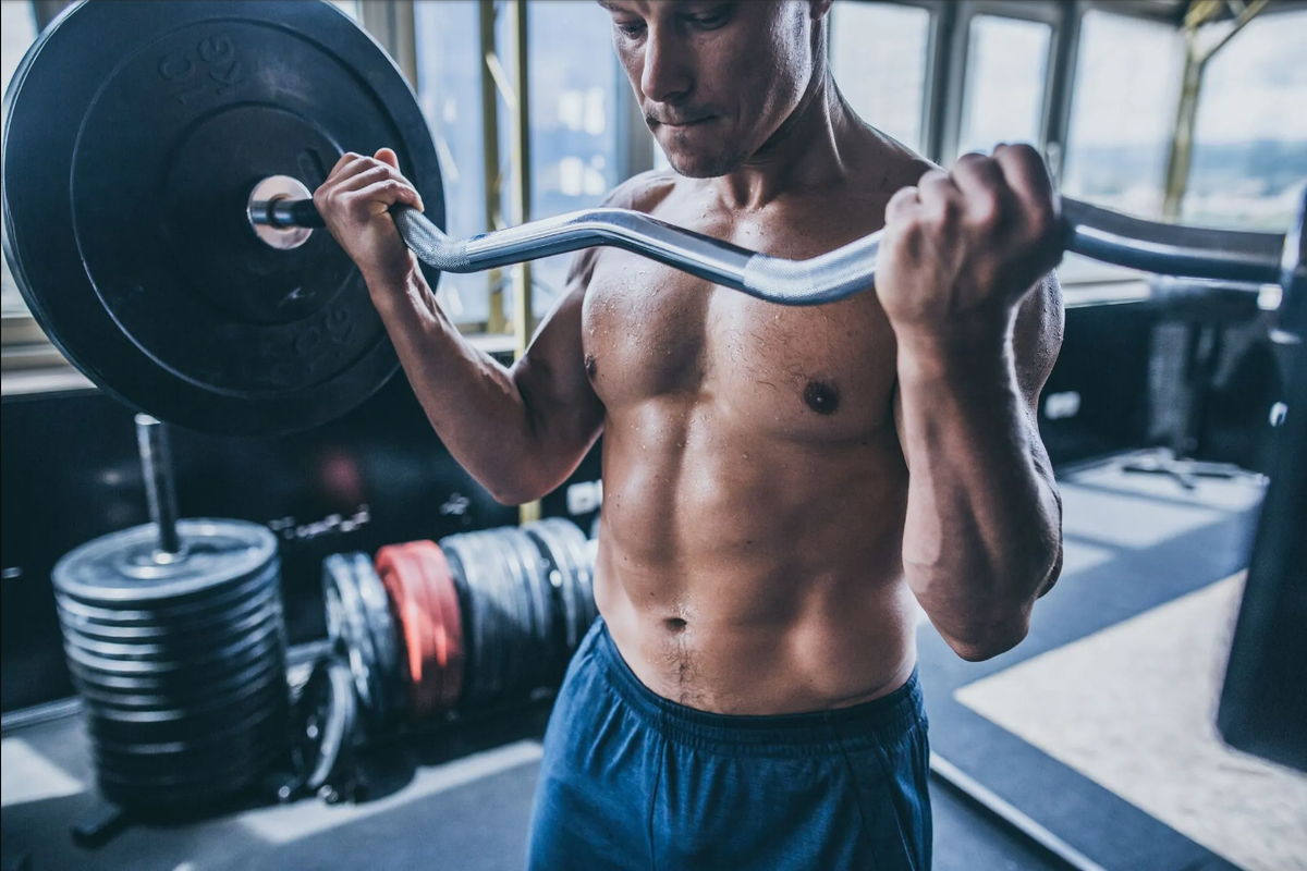 Los ejercicios más efectivos de bíceps para tener brazos de acero