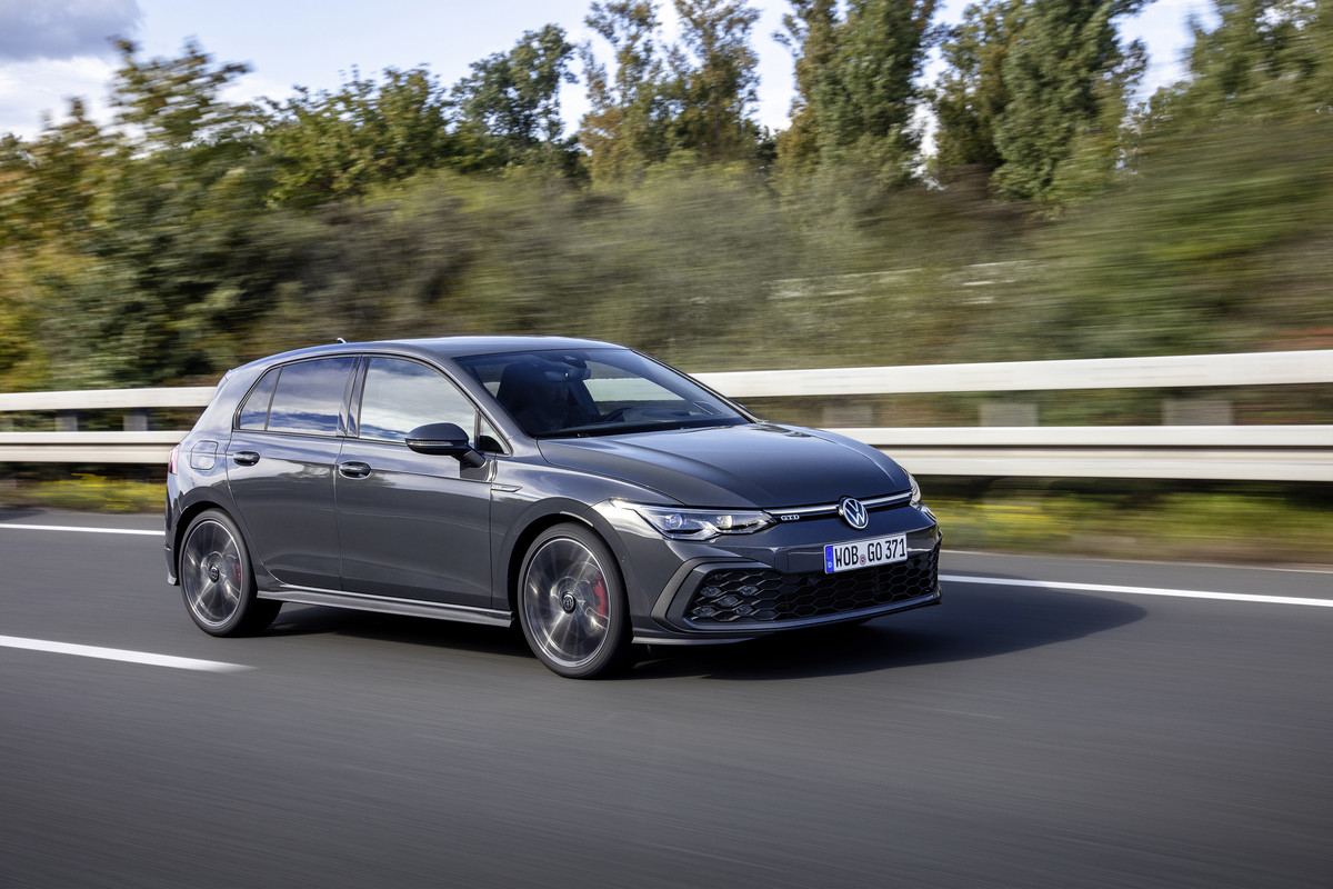 995AC07B-CFAB-4E82-AD6E-FC3EB152959D