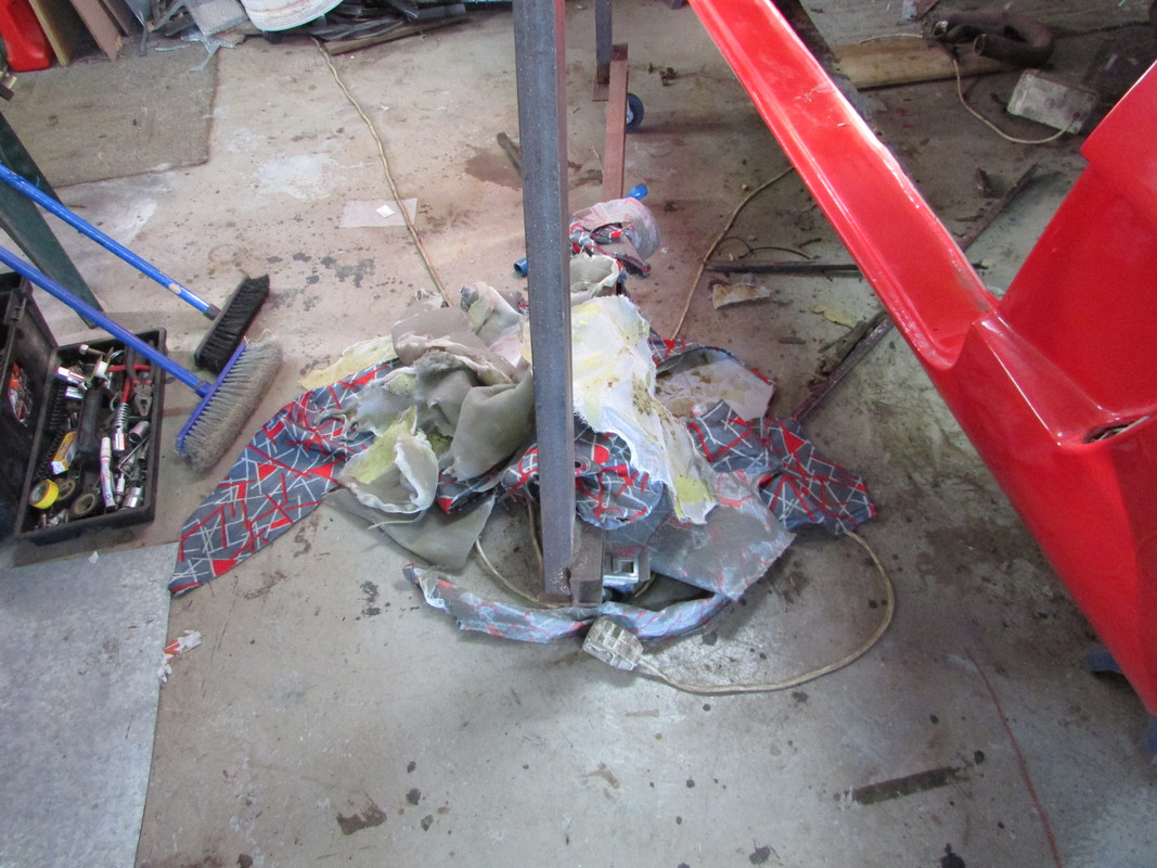 Hahn Strip down 2 (6)