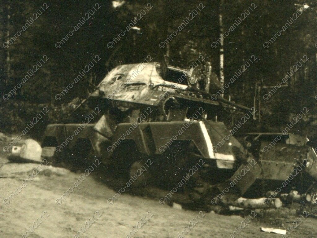 Foto, zerstörtes Sdkfz, 8-Rad Panzerspähwagen be