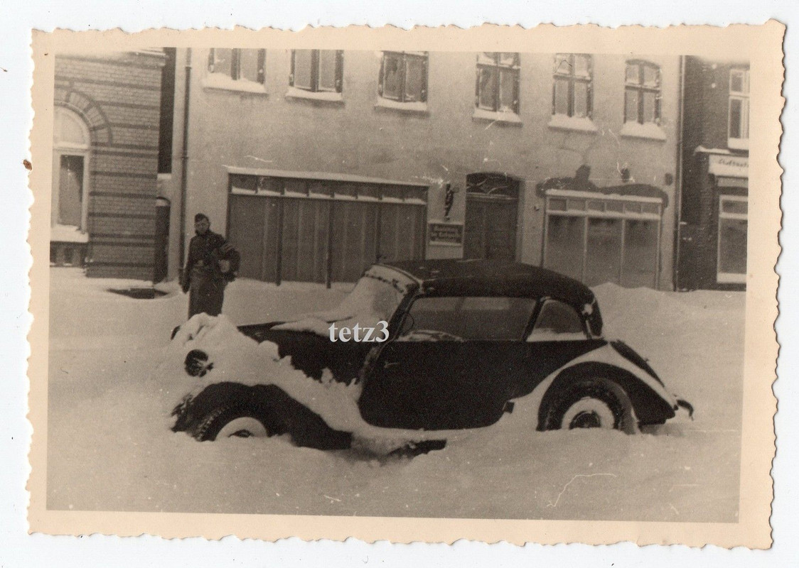 Bredstedt Jülbek b.Husum Gebäude Soldat Pkw Winter