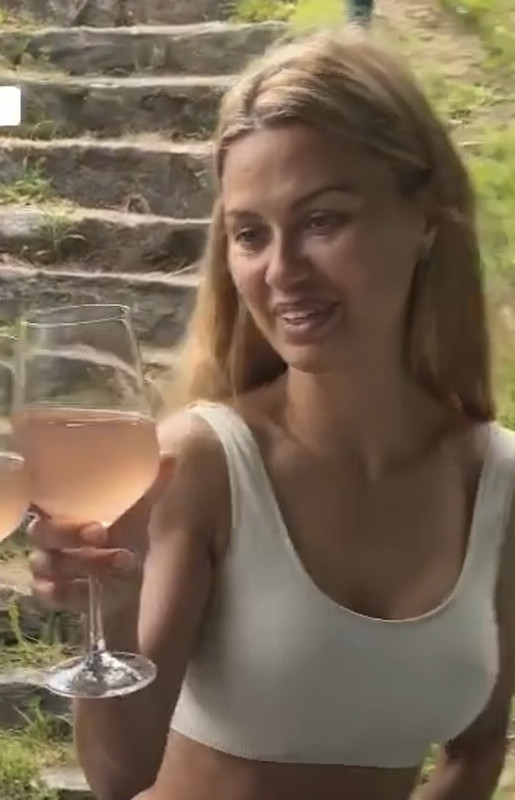 072A00AC-C334-4AC8-90D7-1CC5A9F92682