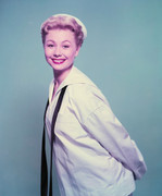 Mitzi-Gaynor-d26