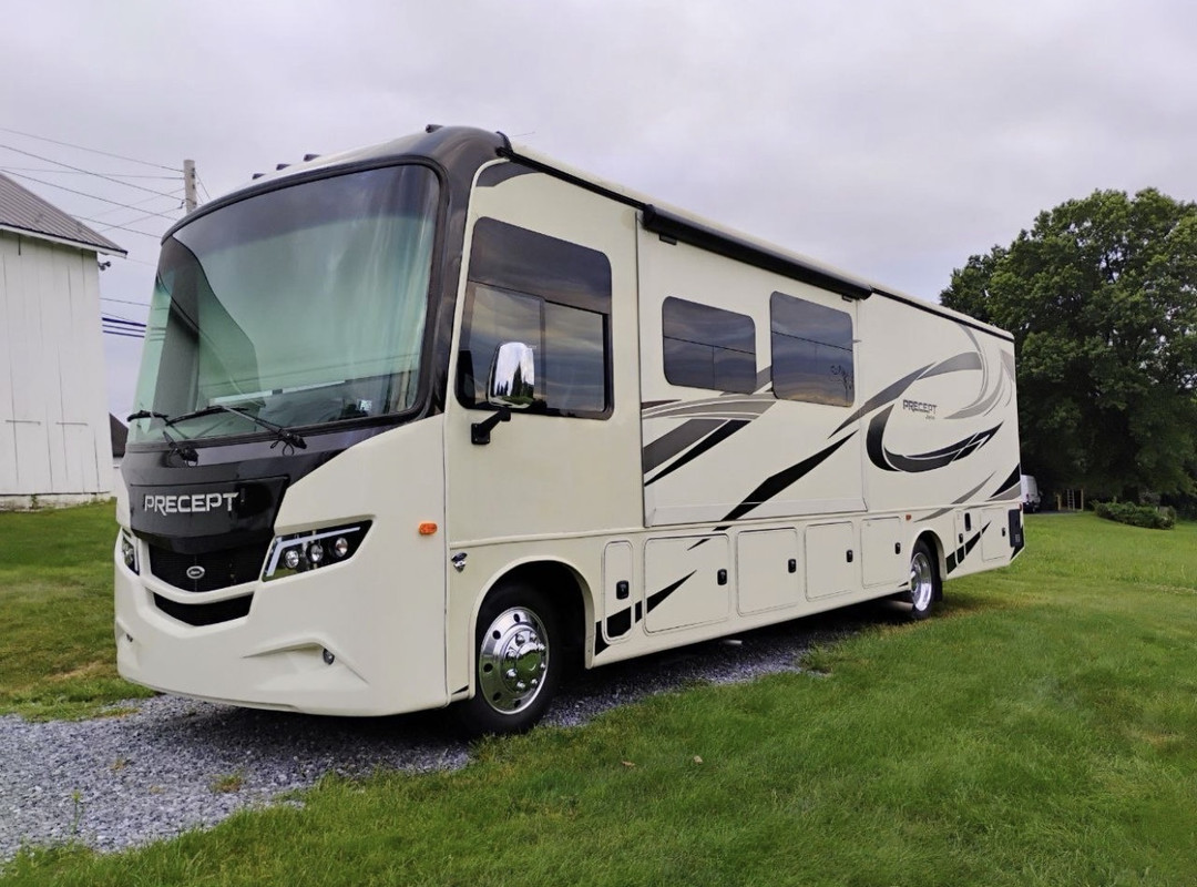 Precept exterior 2