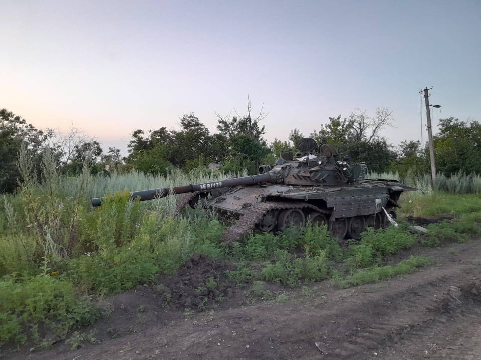 ua3-T-72-AV-1.jpg