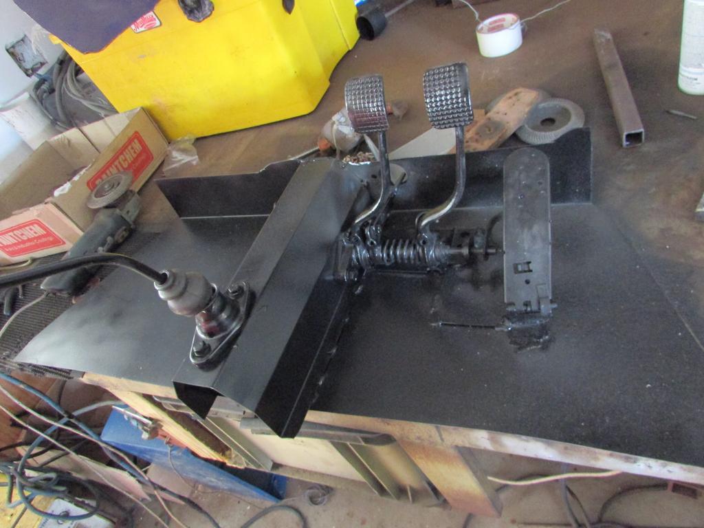 Gear system & peddles (4)