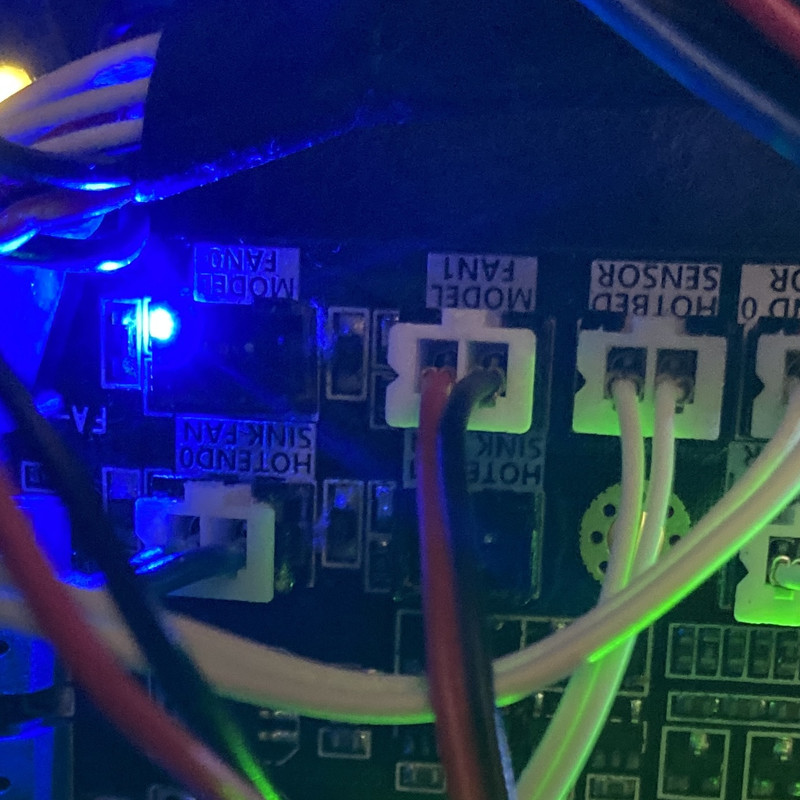 6D72CA07-3D6E-4B3B-A535-0964F7999FC8