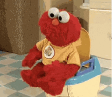 elmo-pooping.gif