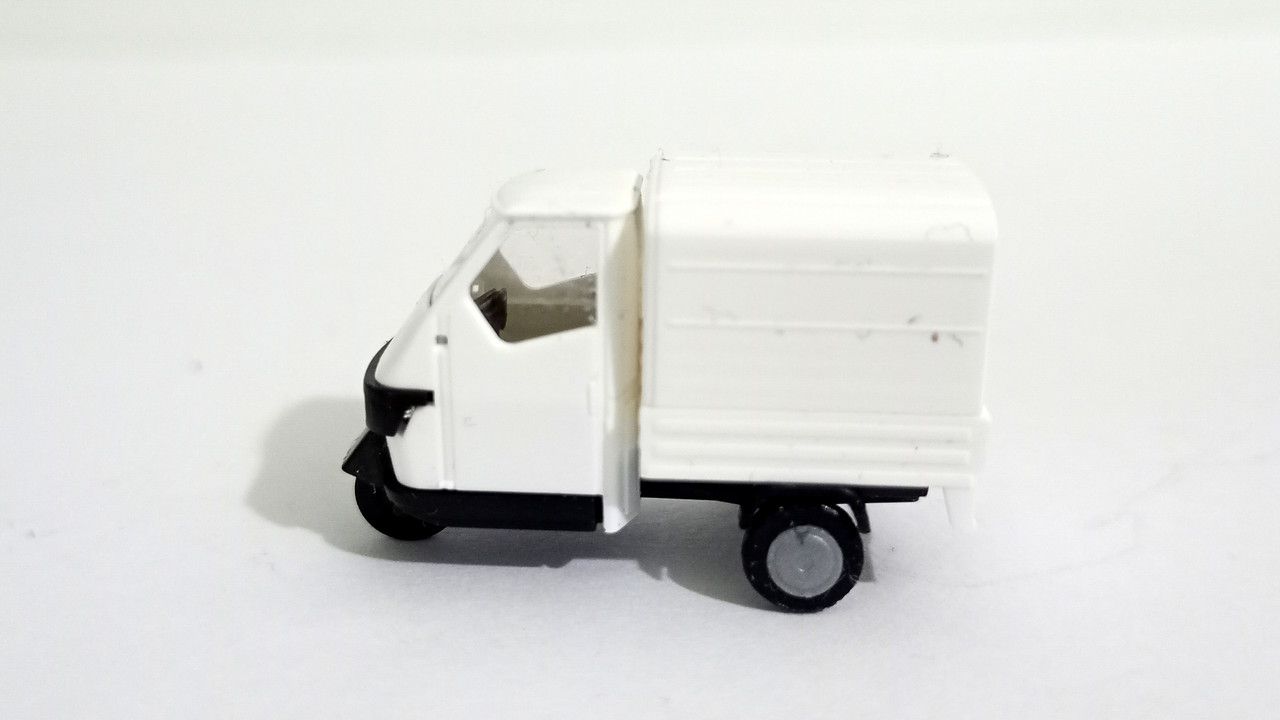 Mach (2472)